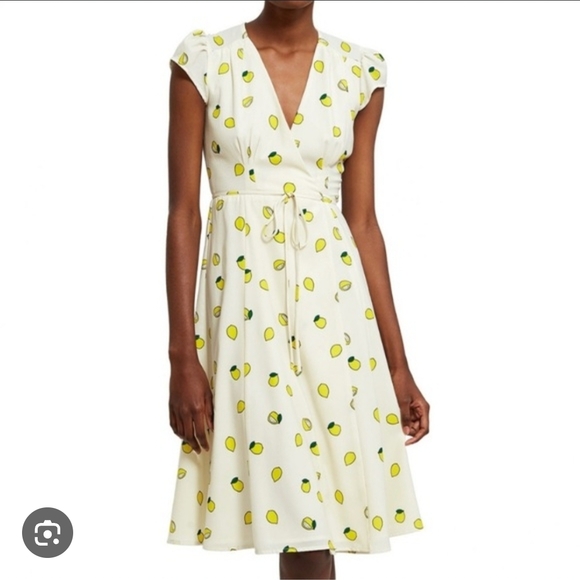 Callipy gian Dresses & Skirts - Chic White Midi Wrap Dress with Lemon Print